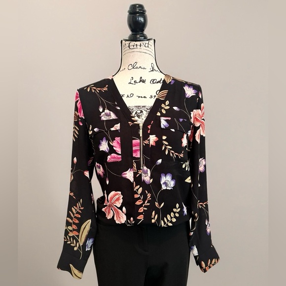 💖Express Portfolio Size Small, Black, Purple, Pink Blouse with Floral Design - Picture 1 of 4
